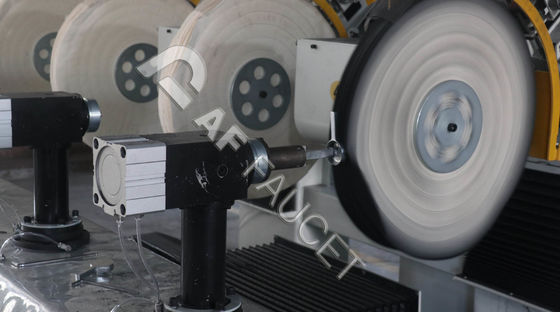RTAF-AP04AZ-Zinc-Alloy Sanitaryware Polishing Machine, máquina de pulido con ruedas de fregadero de 4 husos, máquina de pulido CNC