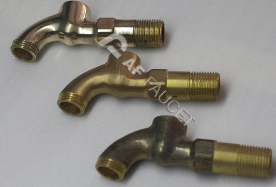 RTAF-AG0204- Máquina de molienda de grifo para grifo de latón pequeño Máquina de molienda de robot CNC