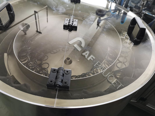 RTAF-CA003-H- Máquina de ensamblaje automático de la bobina del grifo de pie alto