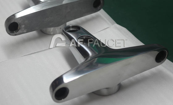 Máquina de pulido de grifo CNC automático universal para aleación de zinc y acero inoxidable